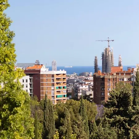 Lodging Apartments Guell Gaudi Barcelona Exterior foto
